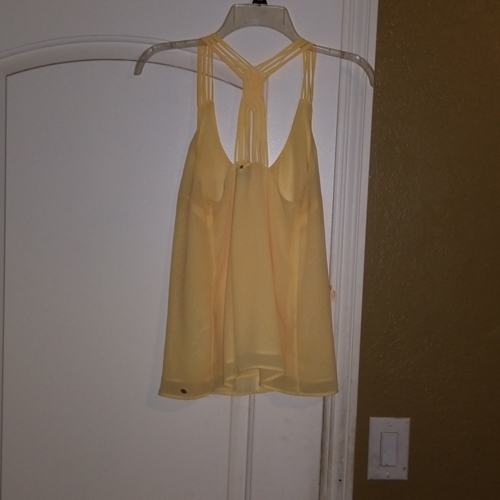 CLOTHES - Picture 3 of 3